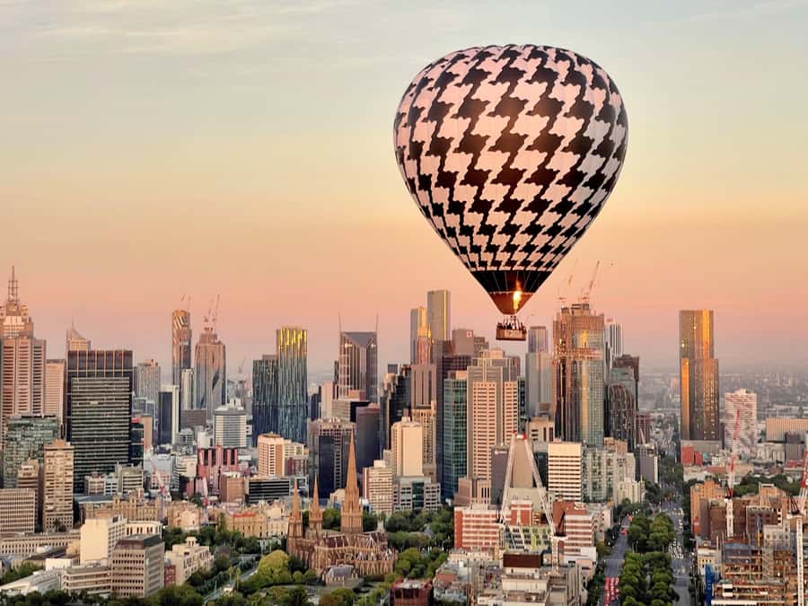 Melbourne: 1-Hour Hot Air Balloon Flight at Sunrise - From Pullman Melbourne to the Launch Site: What Happens Before Lift-Off
