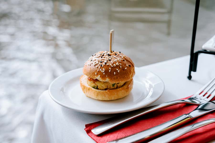 Melbourne: 2-Hour Bottomless Brunch Cruise - Food on Board: Sweet and Savoury Brunch That Stays Interesting