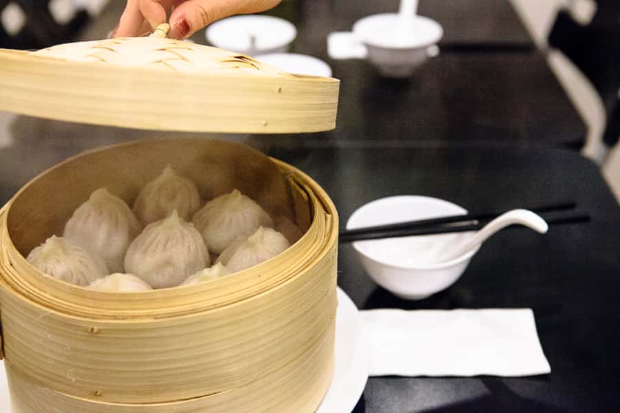 Melbourne 3-Hour Dumpling Discovery Walking Tour - Start at SEA LIFE Melbourne Aquarium and Get Your Bearings Fast