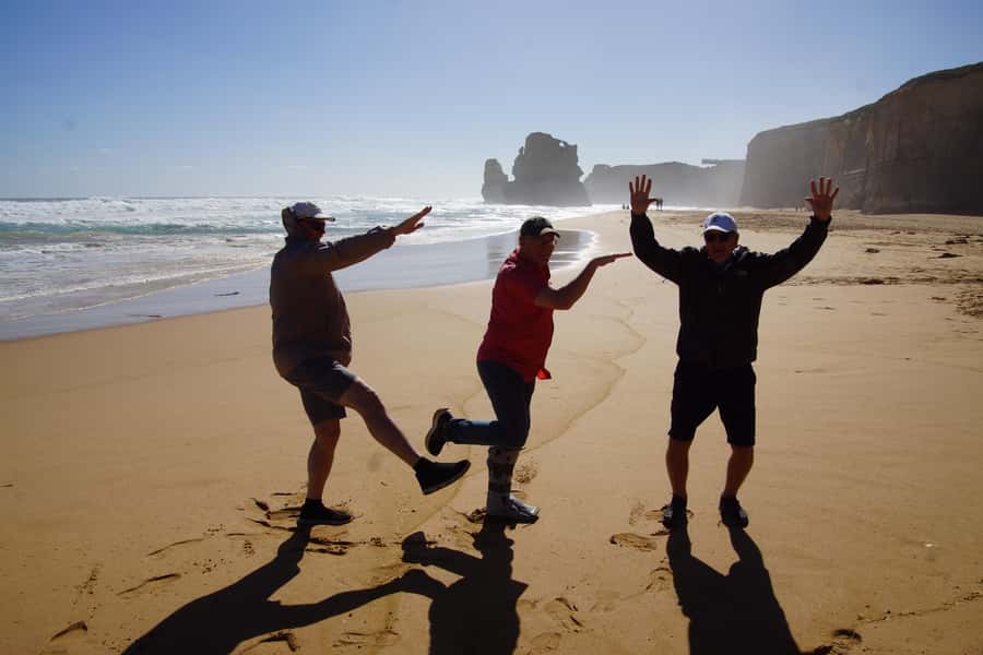 Melbourne: 4-Day Great Ocean Road (small group) to Adelaide - Small-group comfort: reclining seats and a real driver-guide