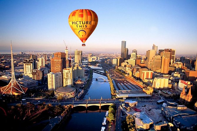 Melbourne City Card (2 Days): Visit Unlimited Attractions! - Wildlife day trips: Werribee Open Range Zoo and Healesville Sanctuary