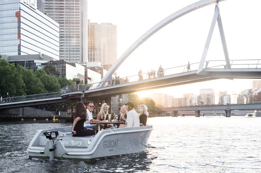 Melbourne: Electric Picnic Boat Rental on the Yarra River - What it’s like to captain your own cruise (no license stress)
