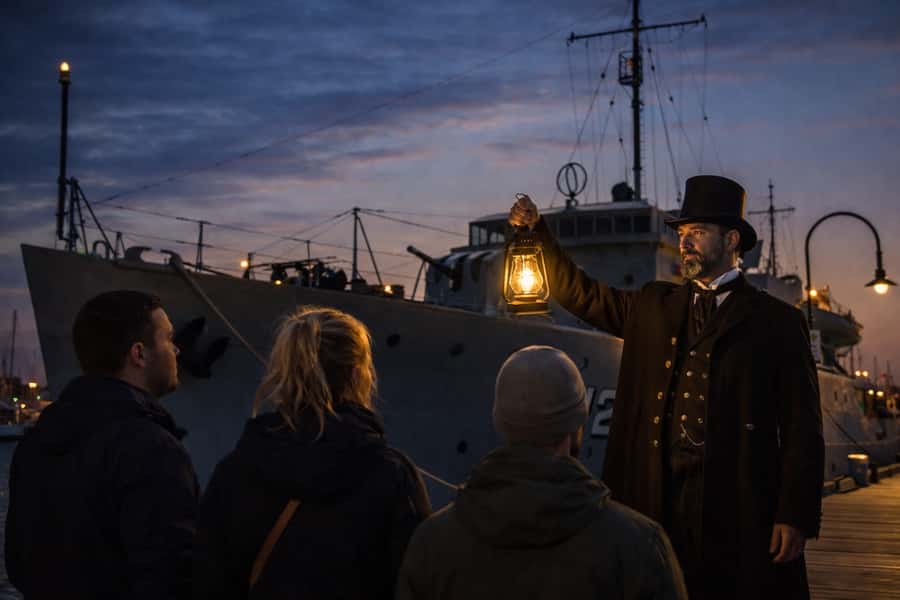 Melbourne: Ghosts of Williamstown Guided Ghost Walking Tour - Who should book Ghosts of Williamstown (and who should skip it)
