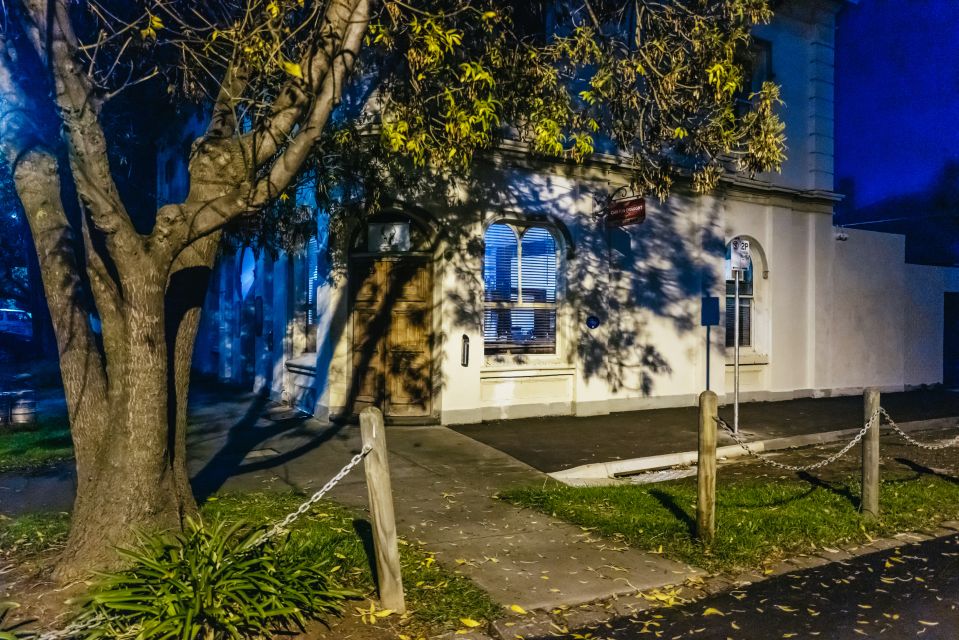 Melbourne: Ghosts of Williamstown Guided Ghost Walking Tour - What the guides do well: Linda and Timea’s storytelling style