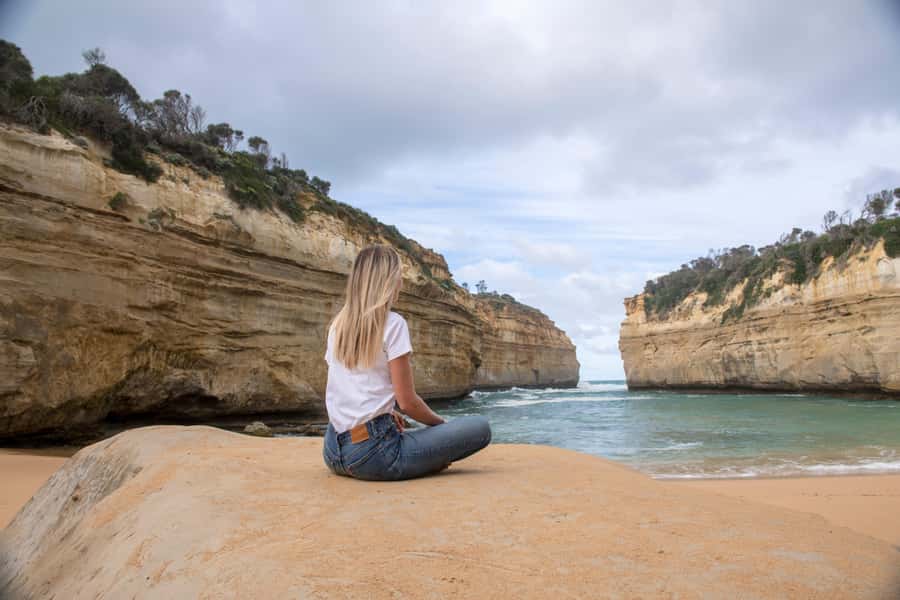 Melbourne: Great Ocean Road, 12 Apostles & Rainforest Tour - Port Campbell National Park: Shipwreck Coast and Loch Ard Gorge