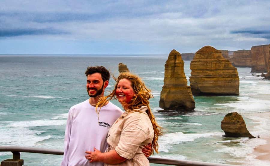 Melbourne: Great Ocean Road, Penguin Parade & Free City Tour - Day 1: Great Ocean Road from Surf Coast viewpoints to Loch Ard Gorge and the Twelve Apostles