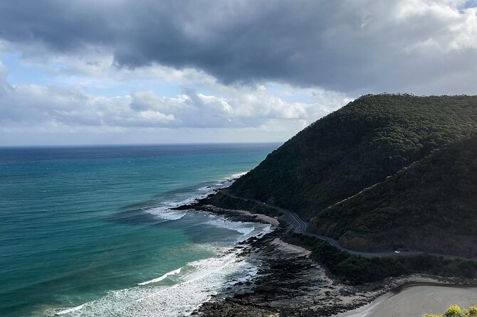 Melbourne: Great Ocean Road Tour with Maxi Highlights in One Day - Lorne: Quick Coastal Views Between Icons