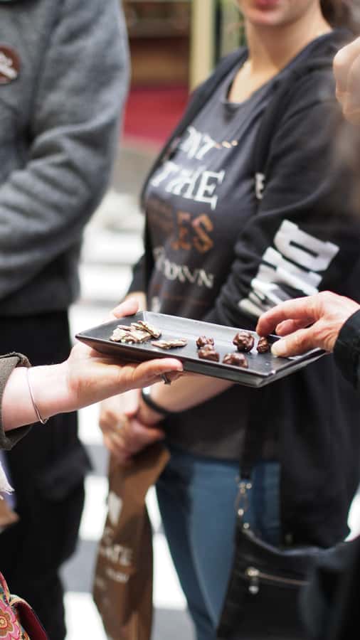 Melbourne: Guided Chocolate Walking Tour of the city - Four chocolate stops in about two hours: how the day flows