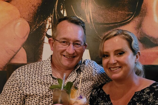 Melbourne: Hidden Bar and Cocktail Tour - Food included: finger food or pizza that keeps the night moving