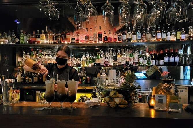 Melbourne: Hidden Bar and Cocktail Tour - The walking part: stairs, narrow lanes, and comfortable-shoe advice