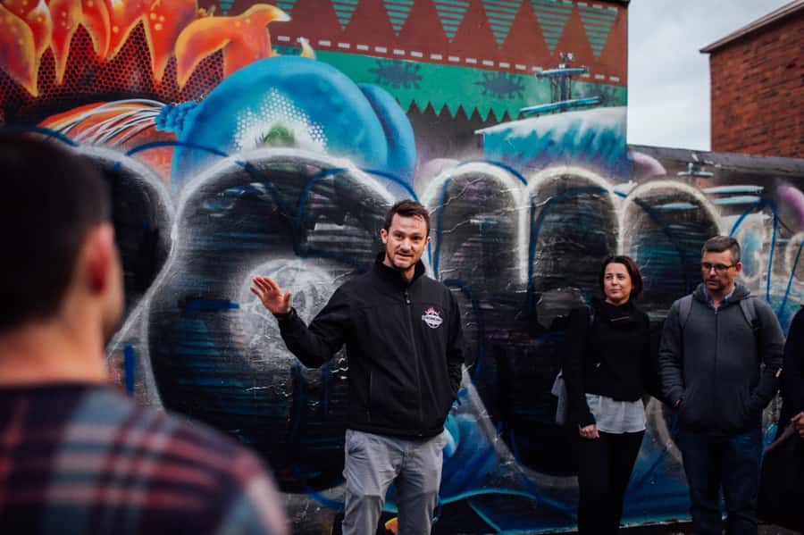 Melbourne: Hidden Bars & Creepy Tales Walking Tour - The final laneway bar: the speakeasy vibe and closing stories