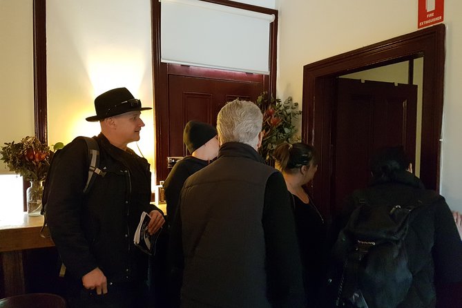 Melbourne Historical Walking Tour: Crime, Gangsters & Lolly Shops - Lonsdale Street buildings: brothels, speakeasies, and street-level crime