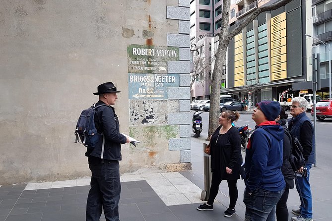 Melbourne Historical Walking Tour: Crime, Gangsters & Lolly Shops - Pacing and group size: the small-tour feel on a busy street