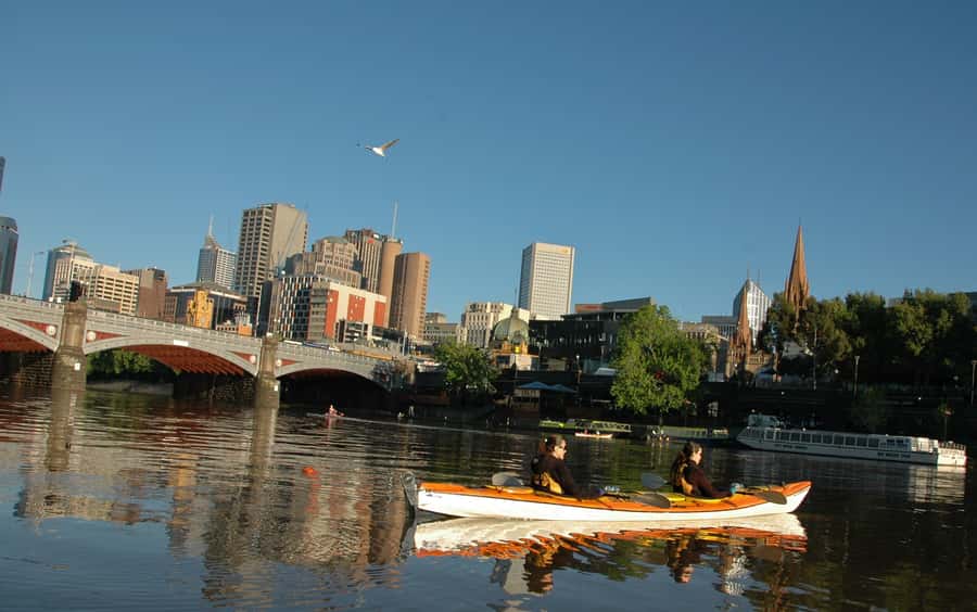 Melbourne: Iconic City Sights Kayak Experience - The Start: Princes Bridge and a Short Learn-By-Doing Lesson