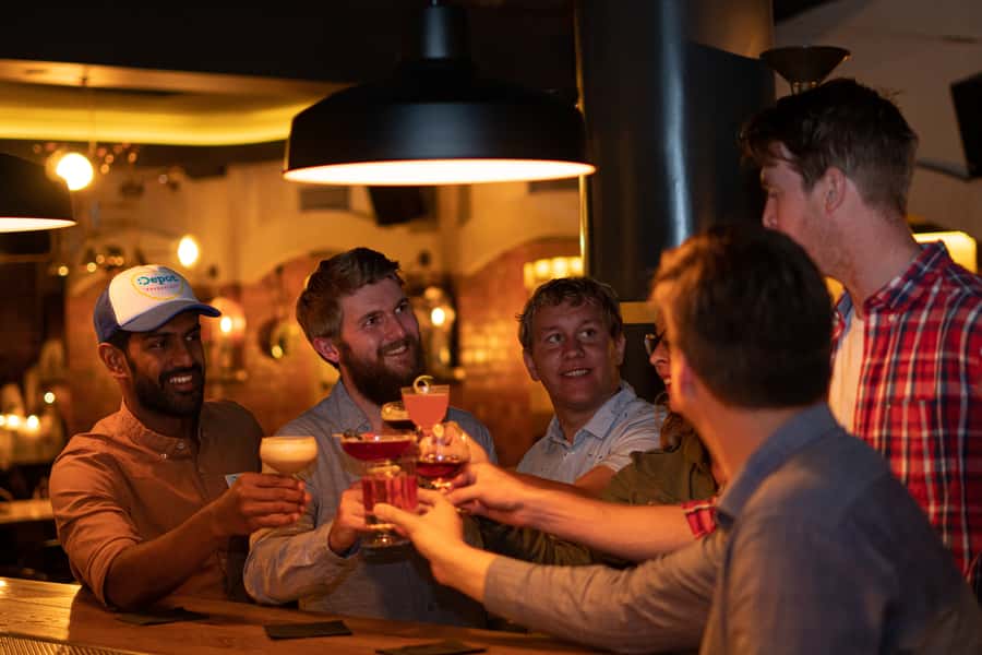Melbourne: Local Laneway Bars and Their Stories - Melbourne Laneway Bars and Their Stories: the point is the why