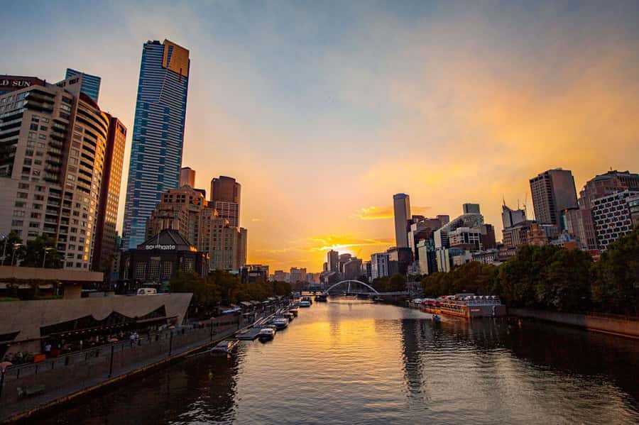 Melbourne: Luxury Sunset Cruise on Yarra River - The Yarra at Golden Hour: Why This 90-Minute Cruise Feels Worth It