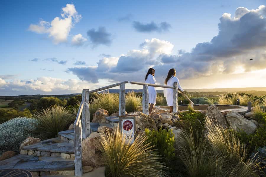 Melbourne: Peninsula Hot Springs Early Bathing & Scenic Tour - Bath House Highlights: Cave Pools, Cold Plunge, and That Hilltop View