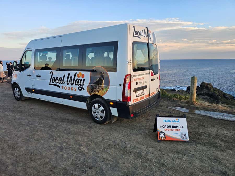 Melbourne: Phillip Island Tour w/ Hop-on Bus or Seal Cruise - Premium transport from Melbourne’s Arts Centre meeting point