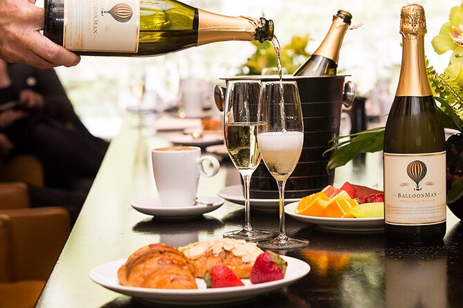 Melbourne Premium Balloon Flight plus 5-Star champagne breakfast - Safety focus and a small-group feel with BalloonMan