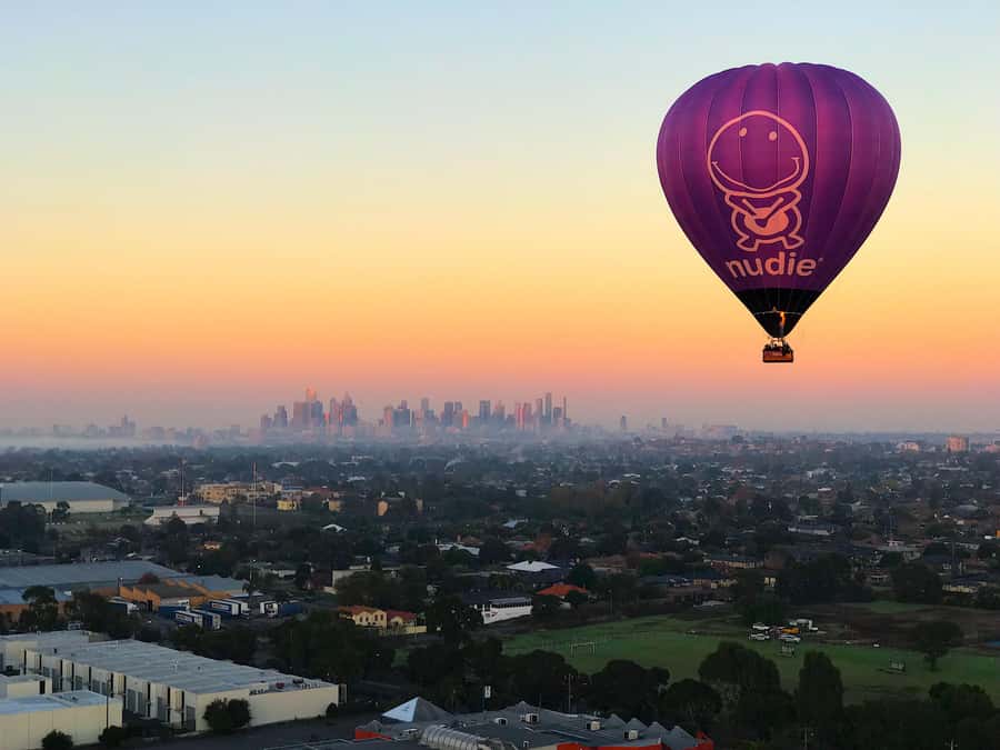 Melbourne: Sunrise Hot Air Balloon Experience with Breakfast - Getting to Sofitel: pickup, meeting point, and how the morning runs