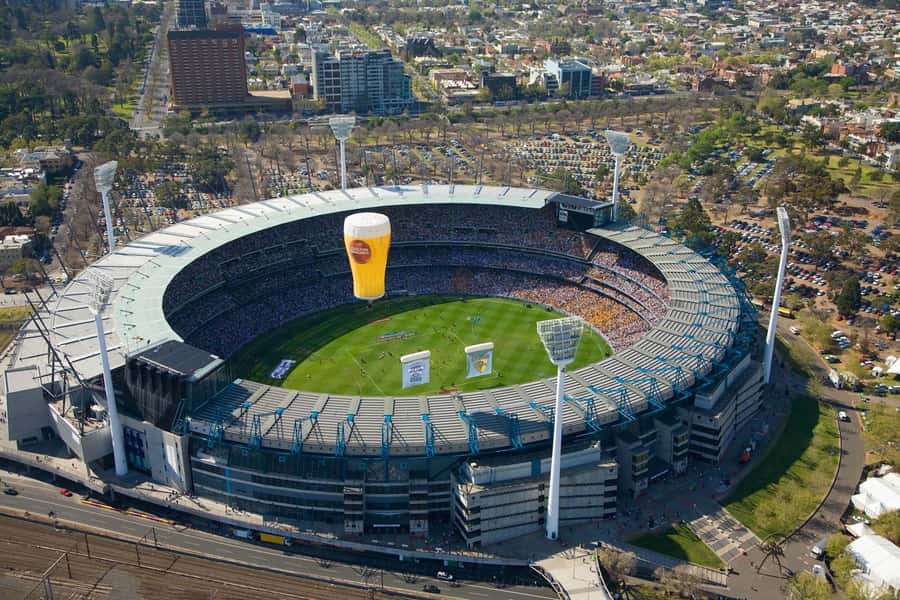 Melbourne: Sunrise Hot Air Balloon Experience with Breakfast - Champagne breakfast after the lift-off: why it’s more than a perk