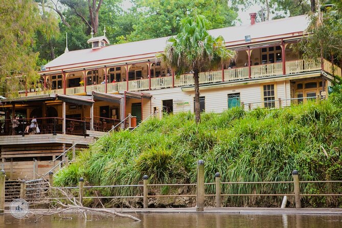 Melbourne Tours Walk the Yarra & Historic Boathouse Lunch - Who should book this walk-and-lunch combo