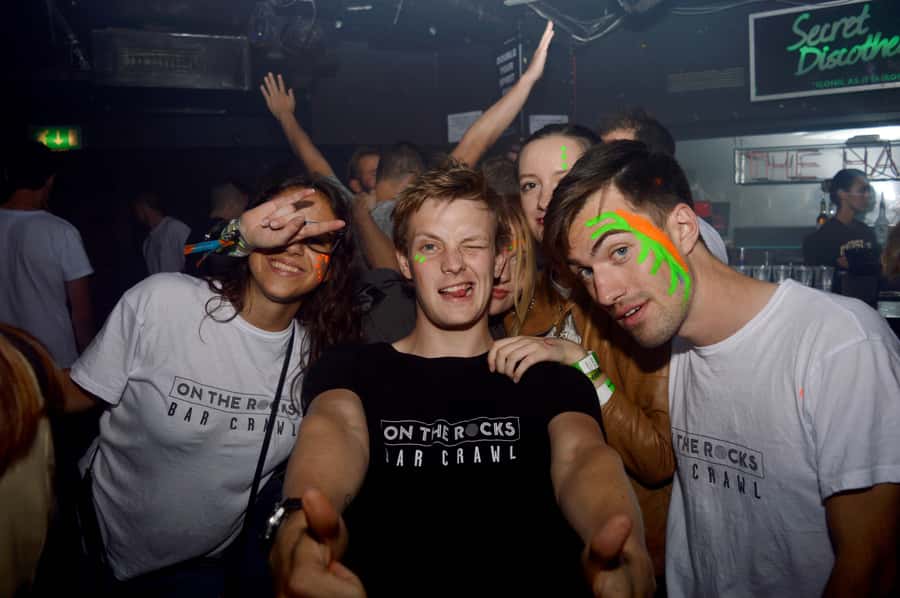Melbourne: Weekly Bar Crawl: 5 Free shots, Club Entry - Shots, fast-track entry, and door rules you should follow