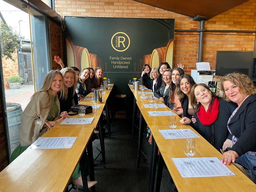 Melbourne: Yarra Valley Food, Wine, Chocolate & Gin Tour - St Huberts Estate: the 4-wine tasting plus the bottle-to-go