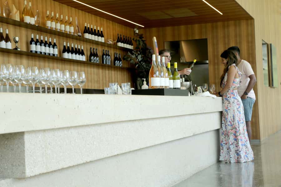 Melbourne: Yarra Valley Food & Wine Tour in a '56 Chevrolet - Healesville Lunch: A Town Stop That Lets You Choose