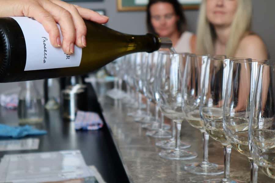 Melbourne: Yarra Valley Half-Day Wine Tour - VIP comfort on the ride: WiFi, charging ports, and window seats