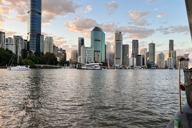 Mid-Afternoon Sightseeing Cruise: 2:30pm-4pm (90min) - Getting Good Photos Without Feeling Like You’re Working