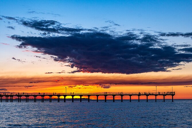 Milbi Sunset Cruise with Champagne and Prawns - The return: Urangan Pier views with easy tunes