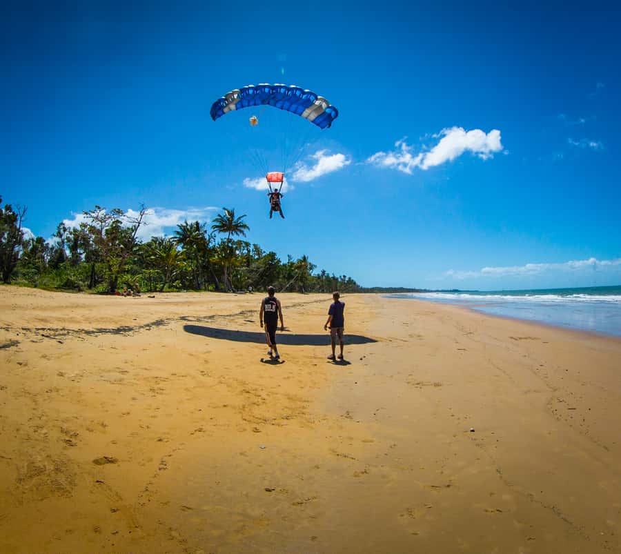 Mission Beach Tandem Skydive Experience - Your 5-hour day: what the schedule feels like in real life