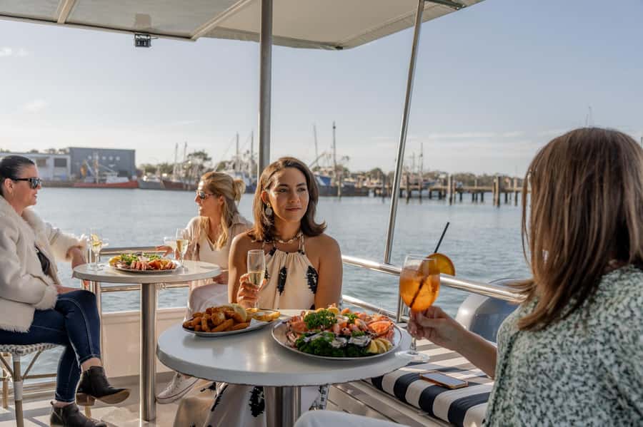Mooloolaba: Seafood Lunch Cruise - Practical tips to make your cruise smoother