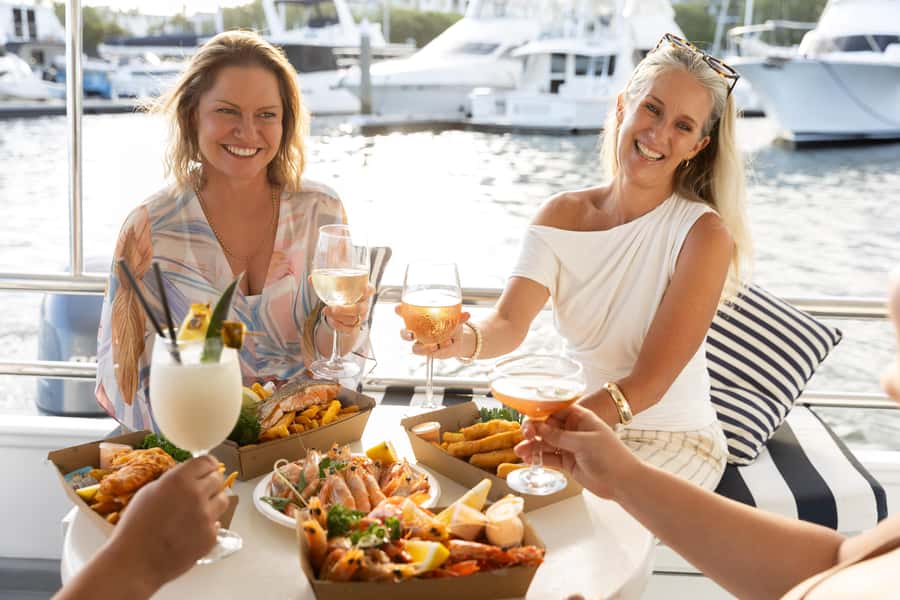 Mooloolaba: Seafood Lunch Cruise - Your onboard seafood lunch: what’s included and how to choose
