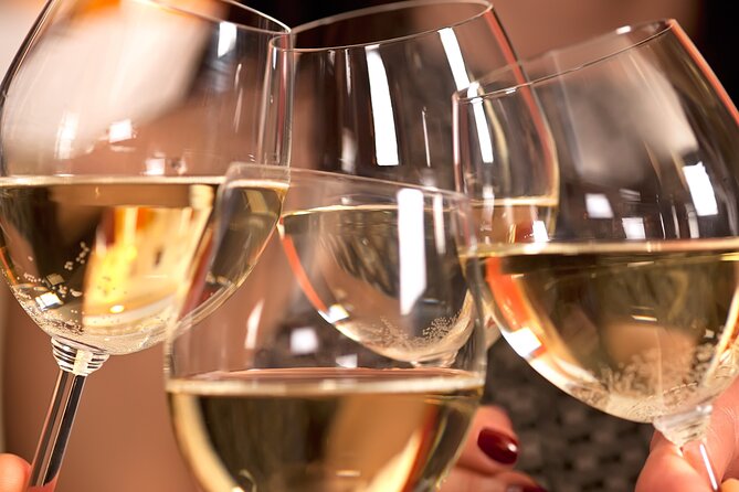 Mornington Peninsula Winery Bus Tour including lunch with a glass of wine - Key things I’d circle before you book
