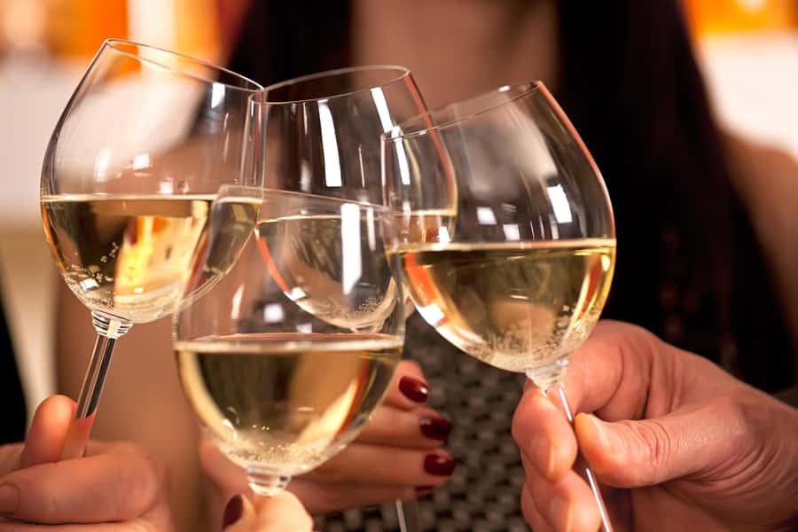 Mornington Peninsula Winery Bus Tour with Lunch & Wine - The “4 wineries + lunch” format (and what it means for your choices)