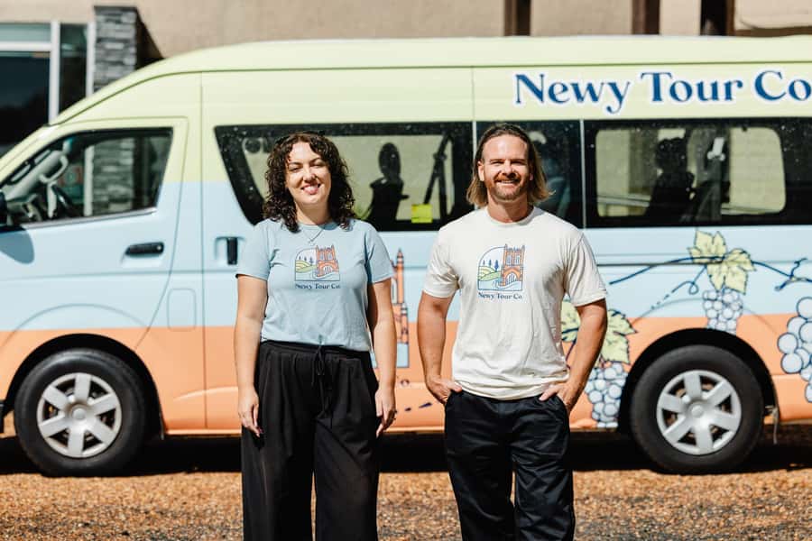 Newcastle: Boutique Hunter Valley Wine Tour - Stop 5: Hunter Wine Lab food tasting plus wine
