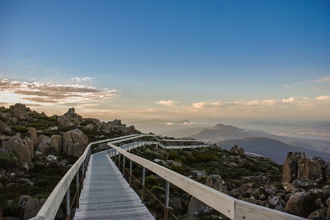 nipaluna (Hobart) Highlights Day Tour - Comfort and group size: mini bus, air-conditioning, and room to breathe