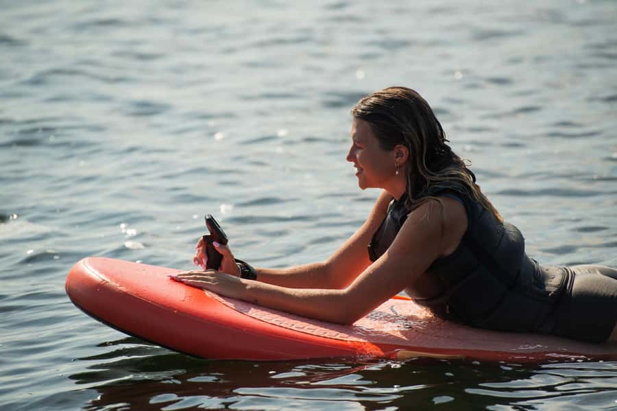 Noosa: eFoil Experience with Instructor and Equipment - Eco-Friendly and Low-Noise: Why Electric Changes the Vibe