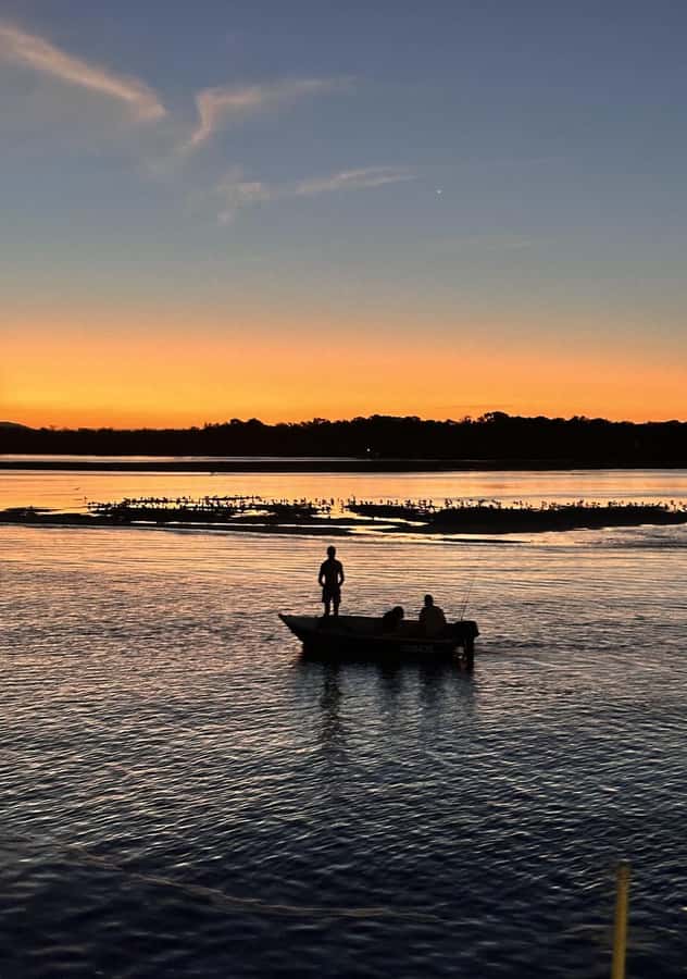 Noosaville: Noosa River Sunset Cruise - Getting on board from Noosaville (and what timing really means)