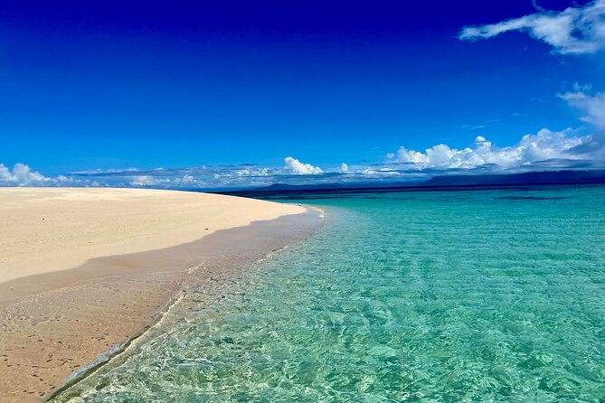 Outer Reef Mackay Cay Sail & Snorkel Adventure from Port Douglas - Lunch and snack breaks: food that actually fuels the reef day
