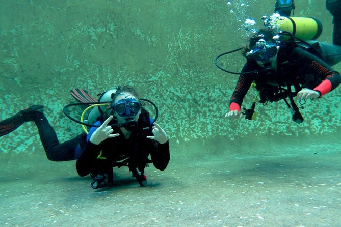 PADI Open Water Course - Day 2 around Fremantle and Rockingham: shore-based sessions (and your own transport)