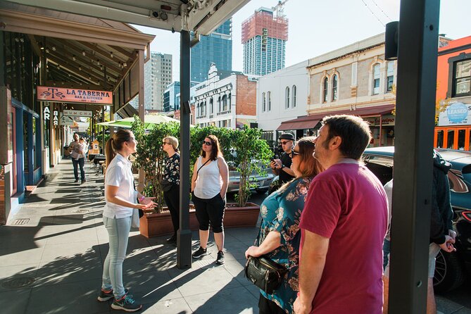 Paint and Palate Street Art Tour with Food - Food and pacing: how this tour stays fun without feeling rushed