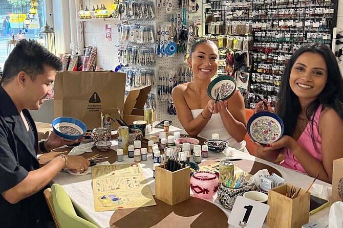 Paint and Sip Classes Sydney: Ceramic Plates & Bowls - Group Size and the Comfort Factor of a Small Studio Evening