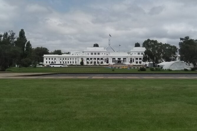 Personalised Sightseeing in Canberra, with John - Lake Burley Griffin area: Visitors Centre and the Canberra story in small bites
