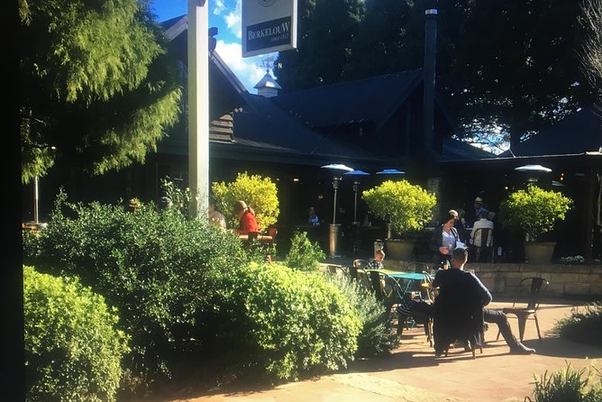 Personalised wine tour experience in the beautiful NSW Southern Highlands - Stop 1 at the Southern Highlands Visitor Information Centre: start smart