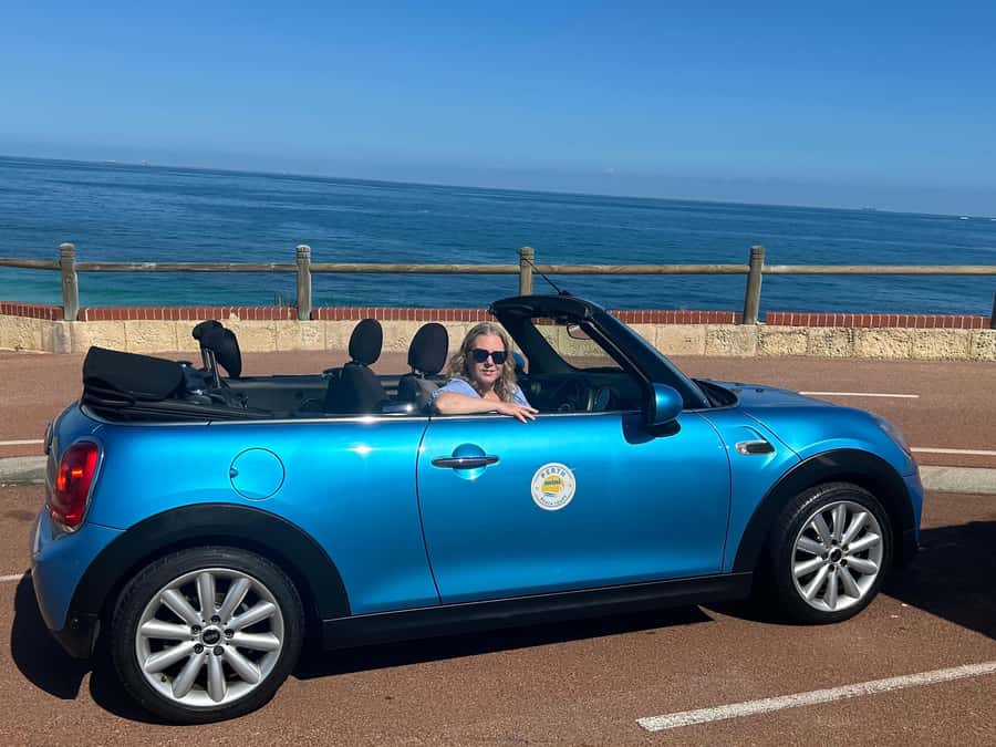 Perth: Coastal Beach Tour in a Mini Cooper Convertible - City Beach: dune boardwalk views and a beach promenade
