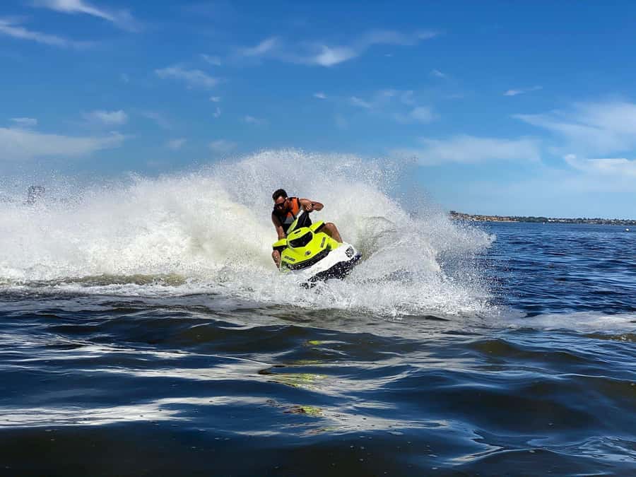 Perth: Guided Jet Ski Tour with Freestyle Session - What to bring, what to wear, and how to not regret it