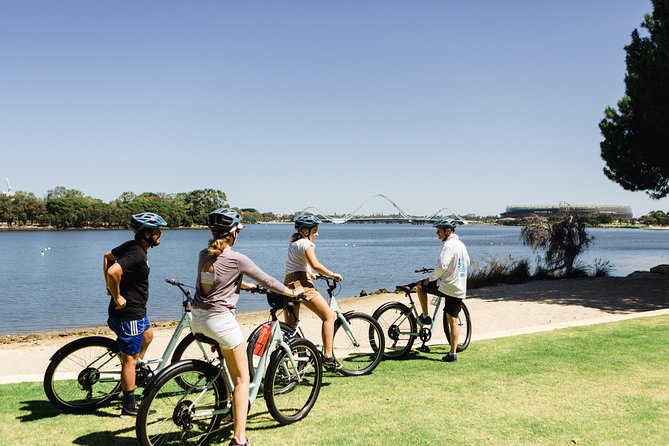Perth Landmarks & Scenic Foreshore - Guided Bike Tour - Mindeerup, Melaleuca Grove, and the river’s quieter side